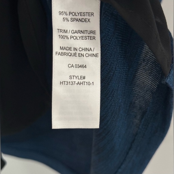 Ricki's: Women’s Sleeveless Top- Size Medium - Picture 5 of 6